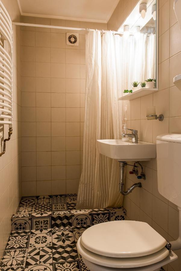 Ultracentral Apartment With City View - Bucharest Old Town Exteriör bild